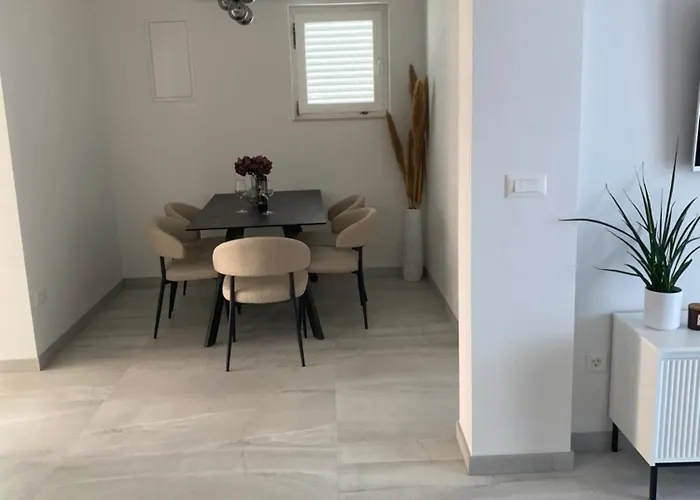 Roso Appartement Orebić